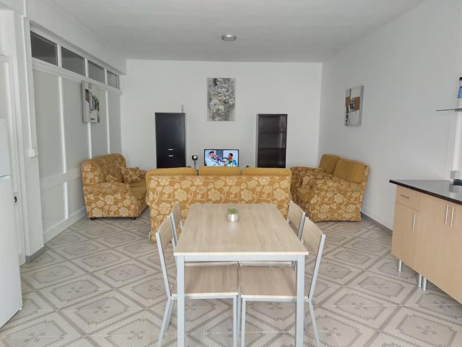 Rua De Baixo Apartments Calheta  Bagian luar foto